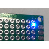 Niebieska dioda LED SMD 0603 LITEON 3V 5mA na płytce uniwersalnej - test świecenia