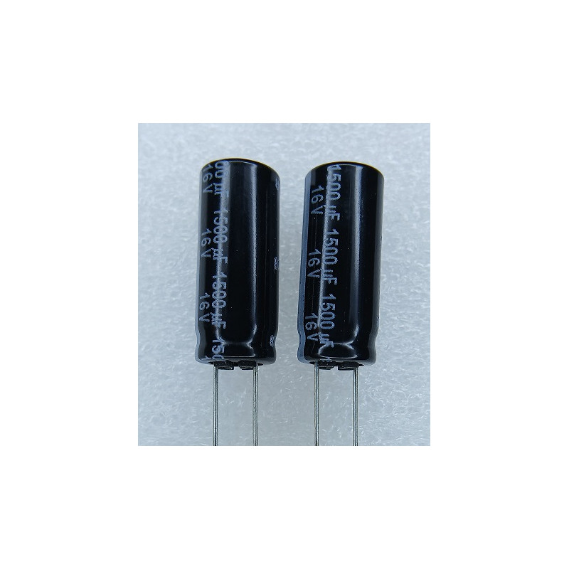 Kondensator elektrolityczny Panasonic 1500uF/16V LOWESR zdjęcie nr 1