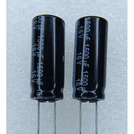 Kondensator elektrolityczny Panasonic 1500uF/16V LOWESR zdjęcie nr 1