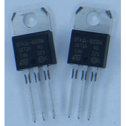 BTA16-800BWRG ST TO-220 Triak - widok z przodu
